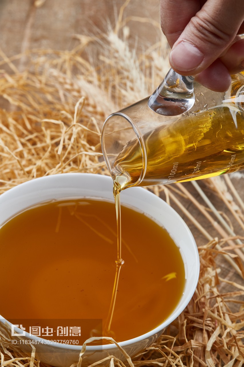 芳香四溢營養健康的胡麻亞麻籽食用油