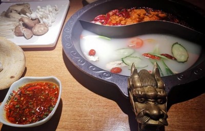 川壩子成都老火鍋 傳承與創(chuàng)新的餐飲管理之道